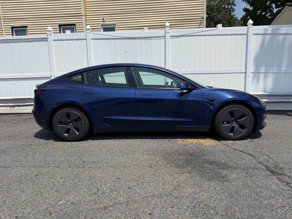 Tesla Model 3  2021