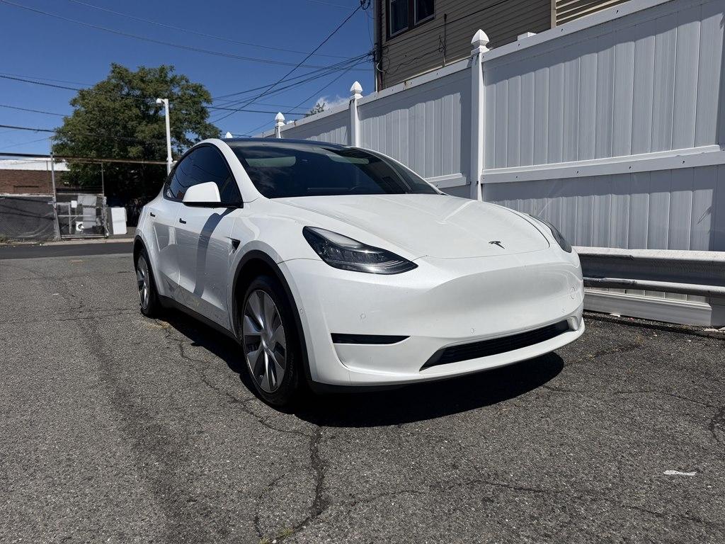 Tesla Model Y  2022