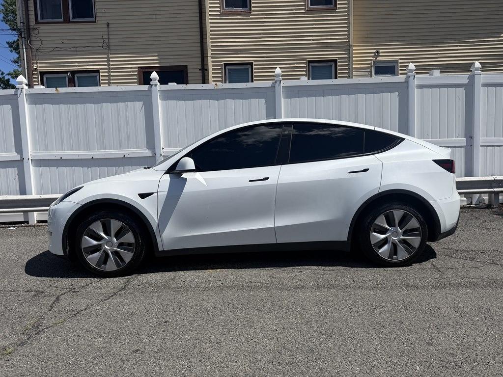 Tesla Model Y  2022