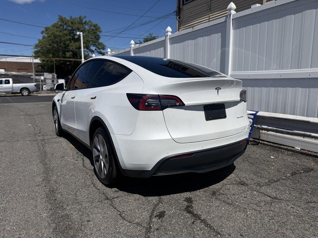 Tesla Model Y  2022