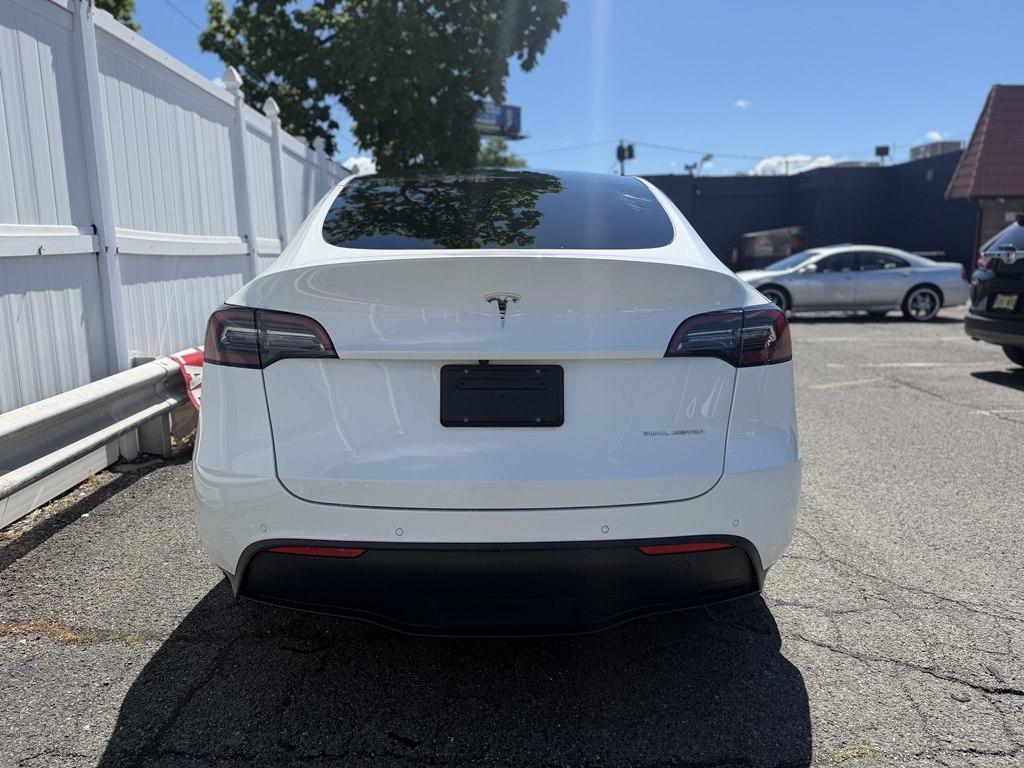 Tesla Model Y  2022