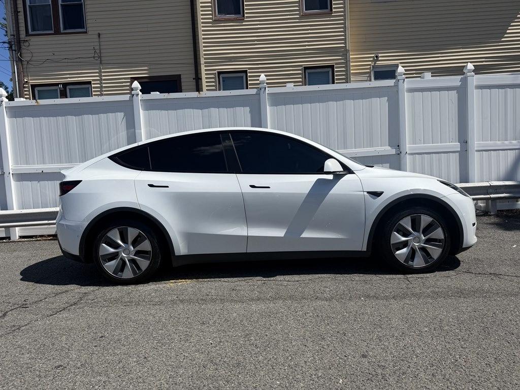 Tesla Model Y  2022