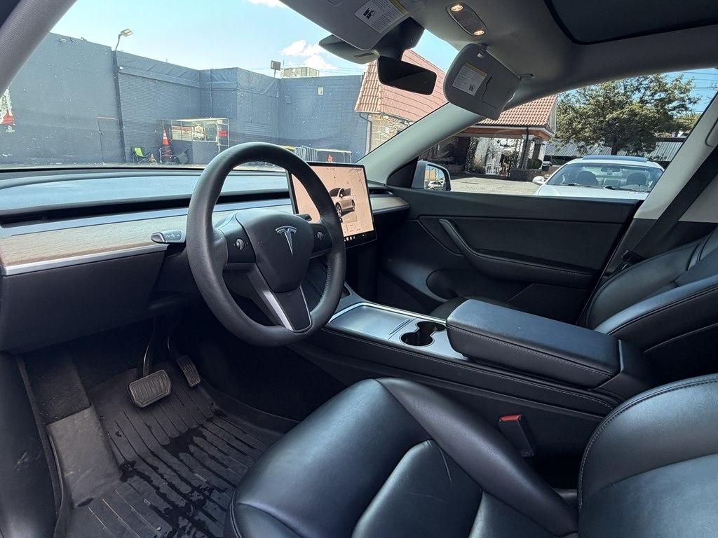 Tesla Model Y  2022
