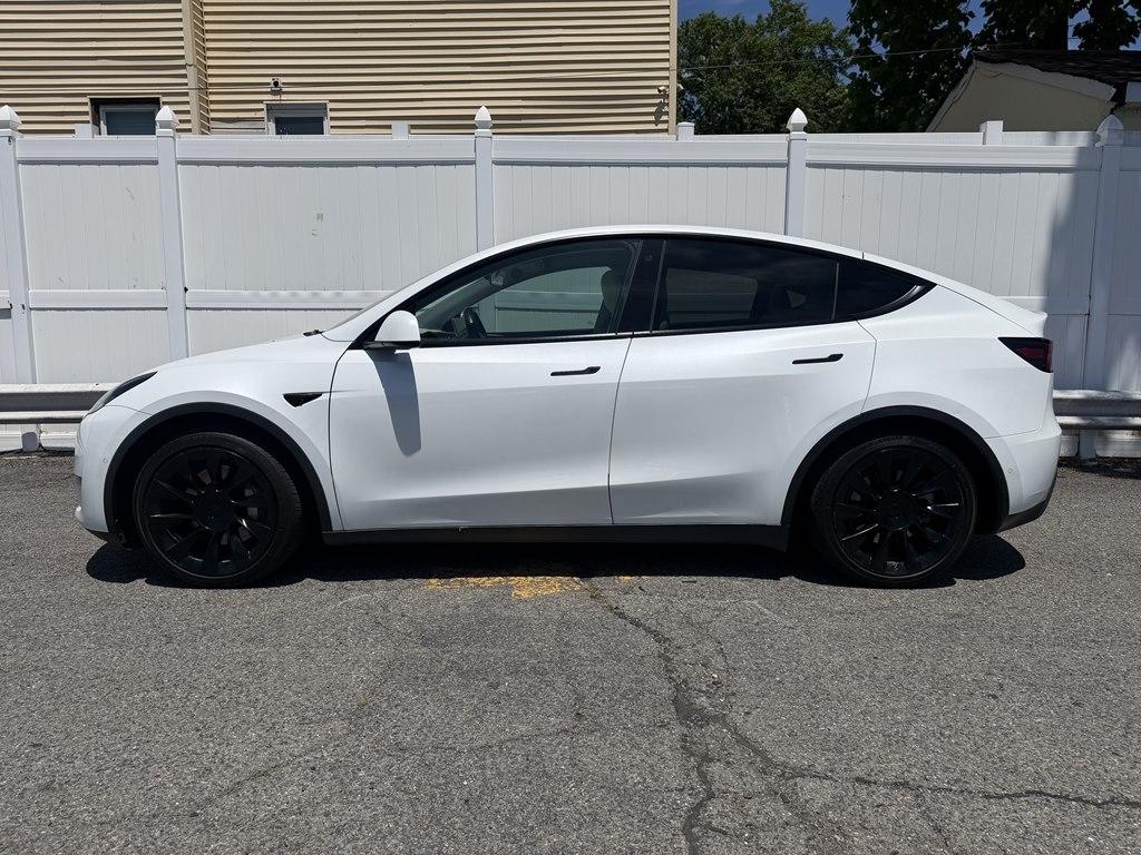 Tesla Model Y  2022