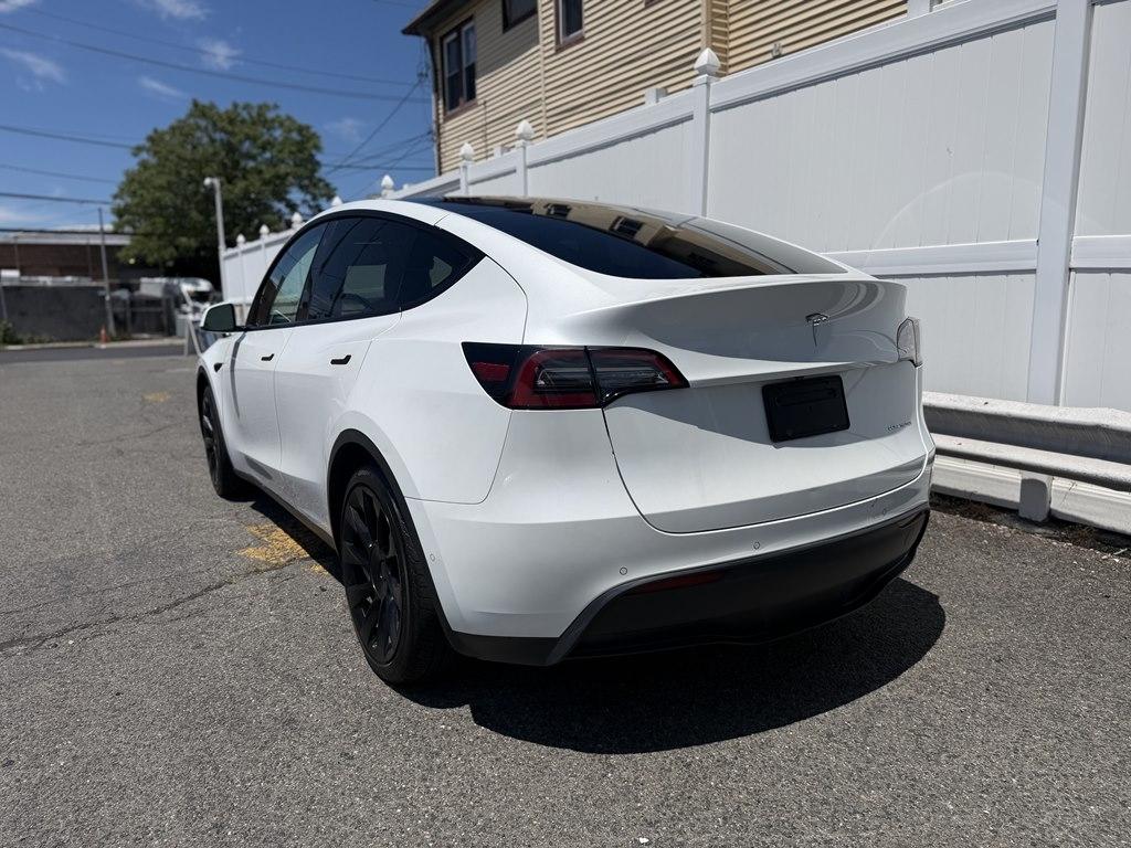 Tesla Model Y  2022