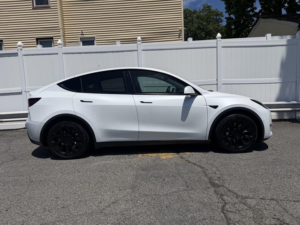 Tesla Model Y  2022