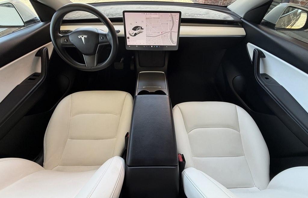 Tesla Model Y  2022