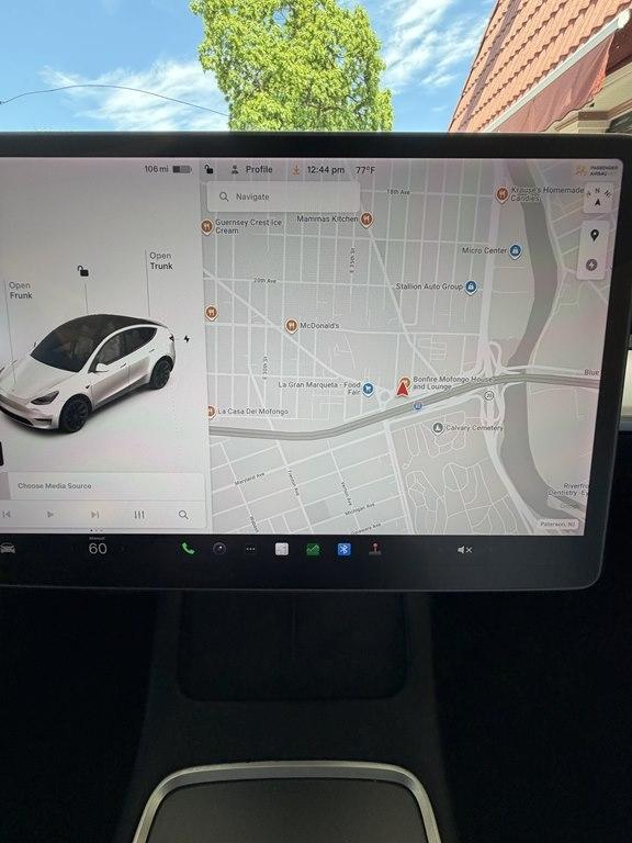 Tesla Model Y  2022