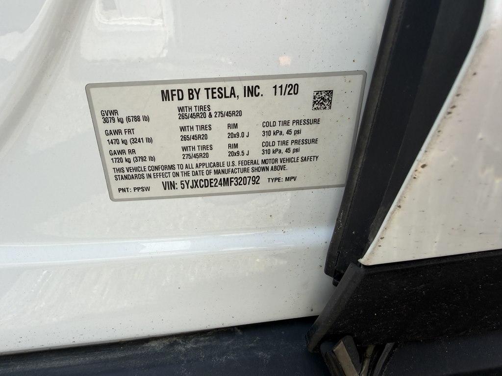 Tesla Model X  2021