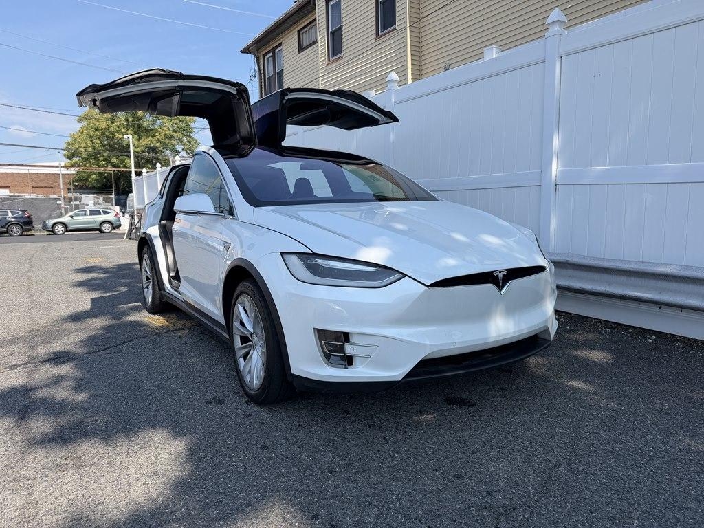 Tesla Model X  2017