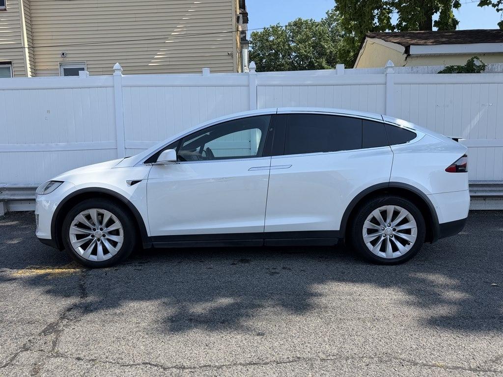 Tesla Model X  2017