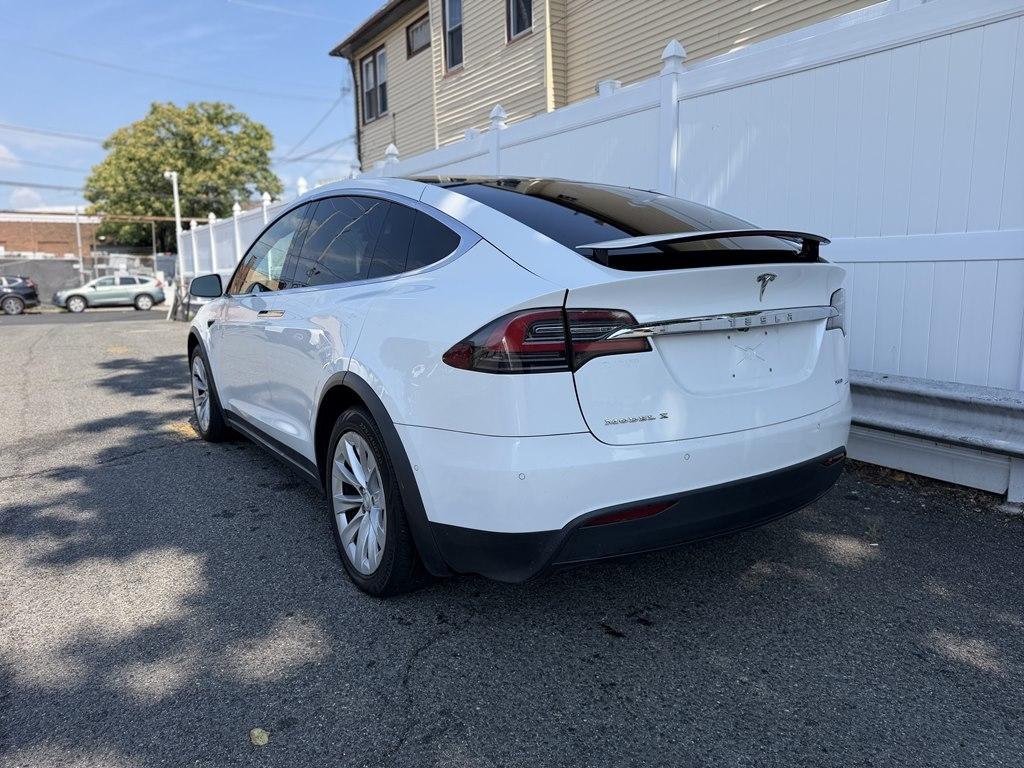 Tesla Model X  2017