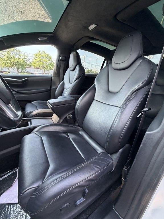 Tesla Model X  2017
