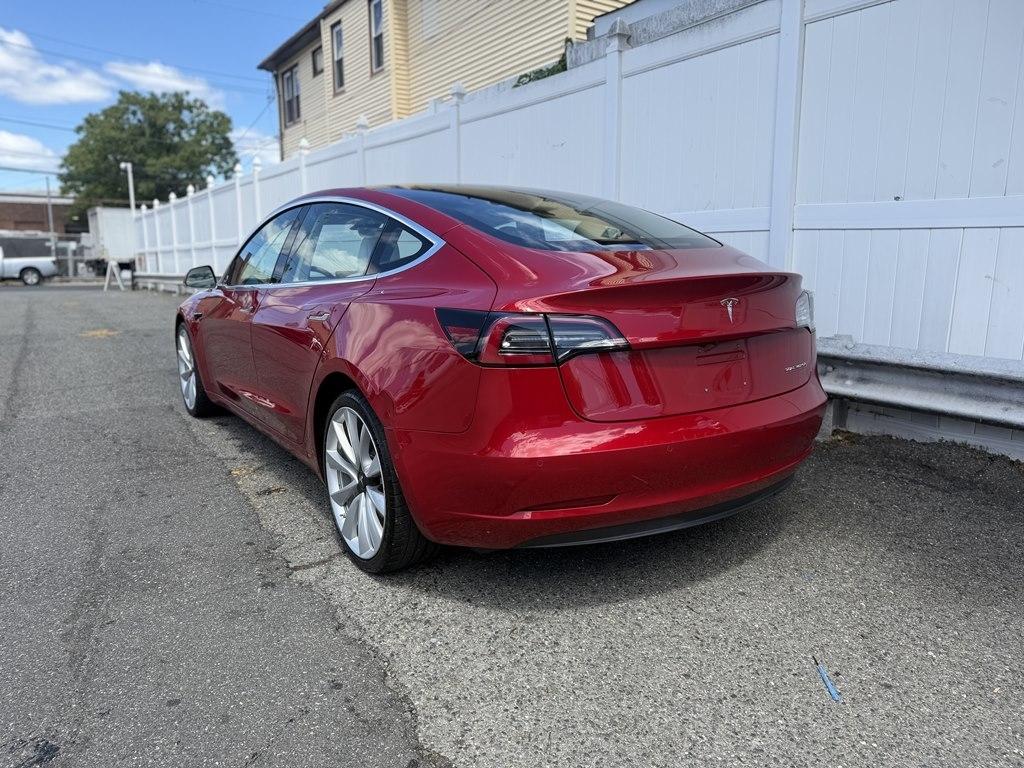 Tesla Model 3  2018