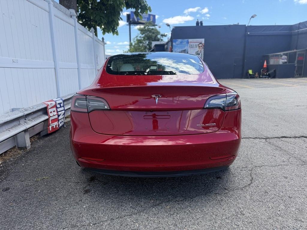 Tesla Model 3  2018