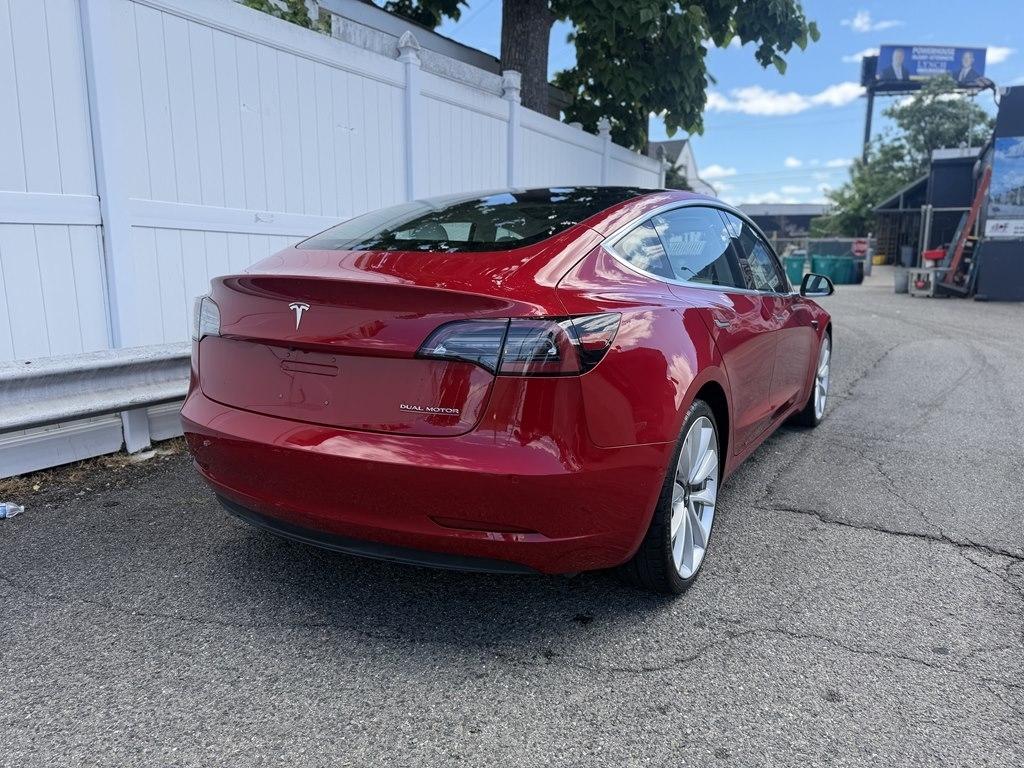 Tesla Model 3  2018