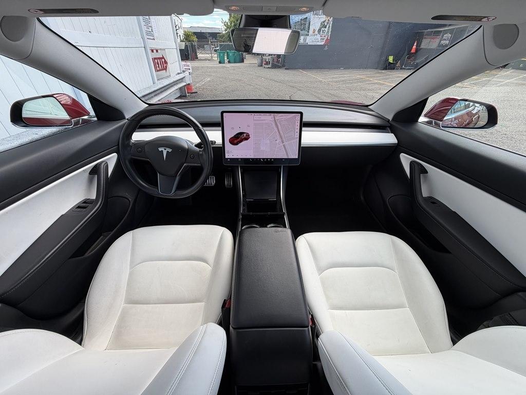 Tesla Model 3  2018