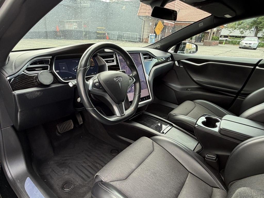 Tesla Model S  2017