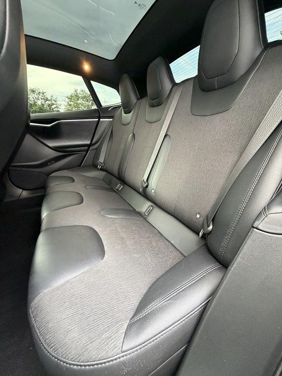Tesla Model S  2017