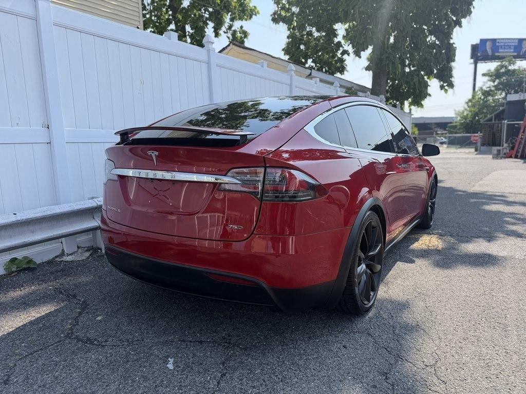 Tesla Model X  2016