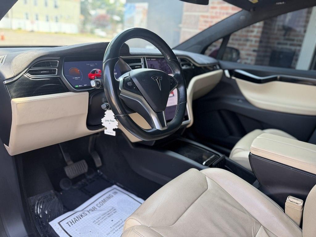 Tesla Model X  2016