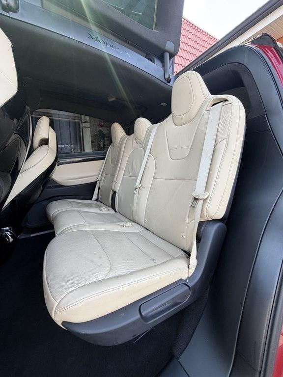 Tesla Model X  2016