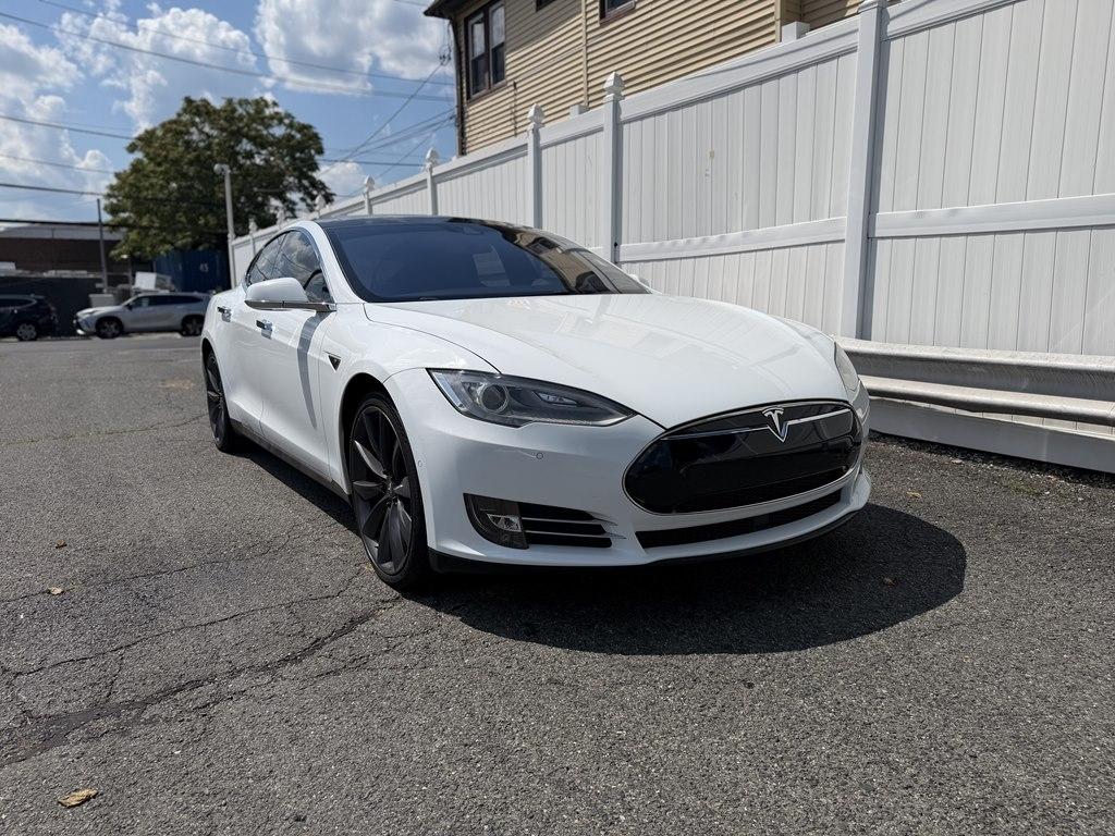 Tesla Model S  2015
