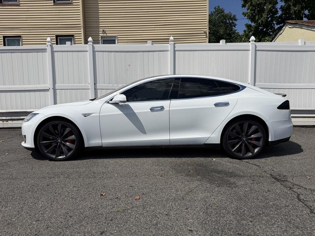 Tesla Model S  2015