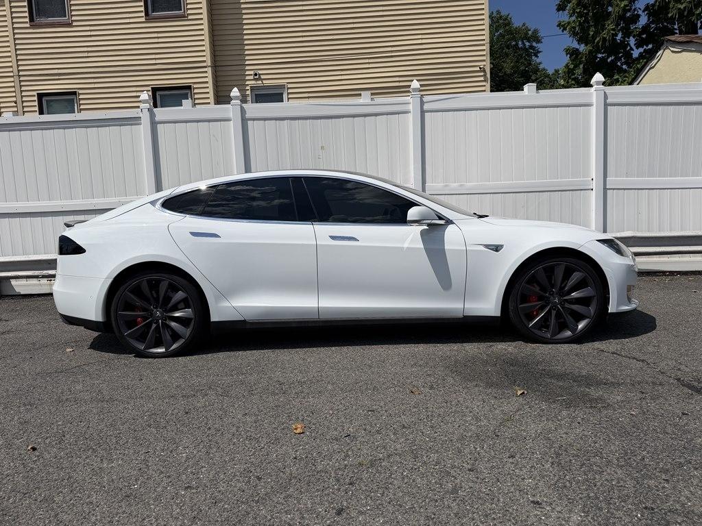 Tesla Model S  2015