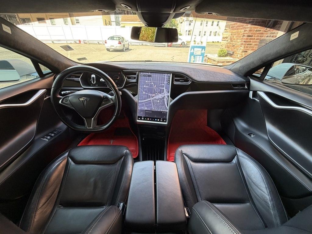 Tesla Model S  2015