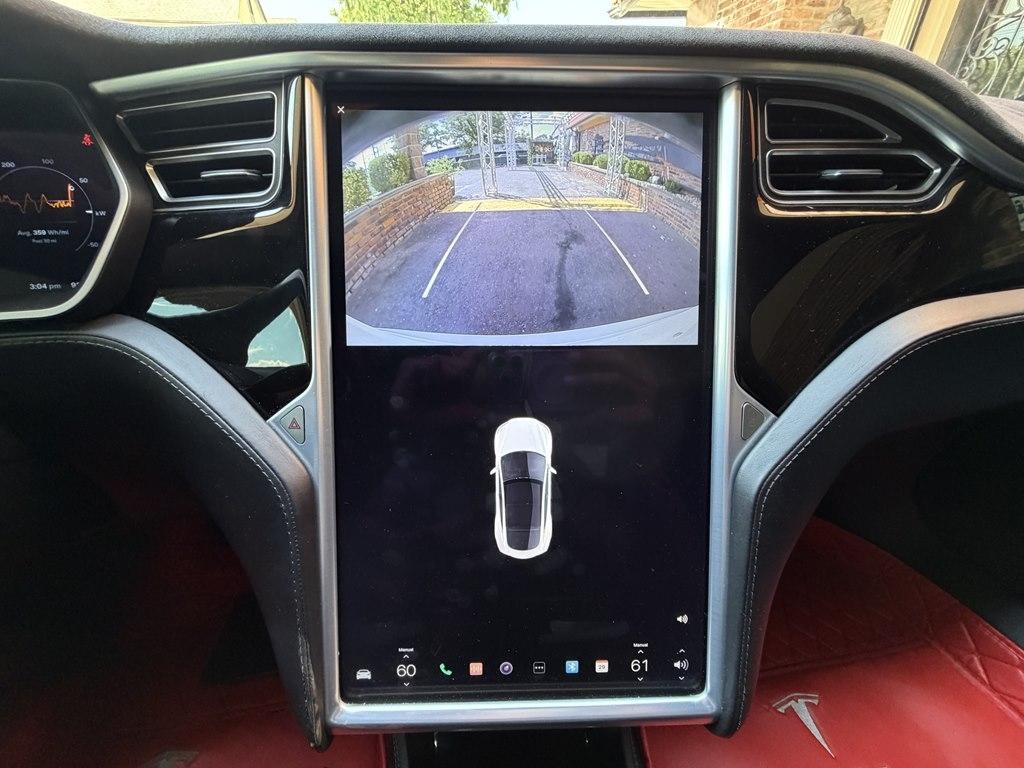 Tesla Model S  2015