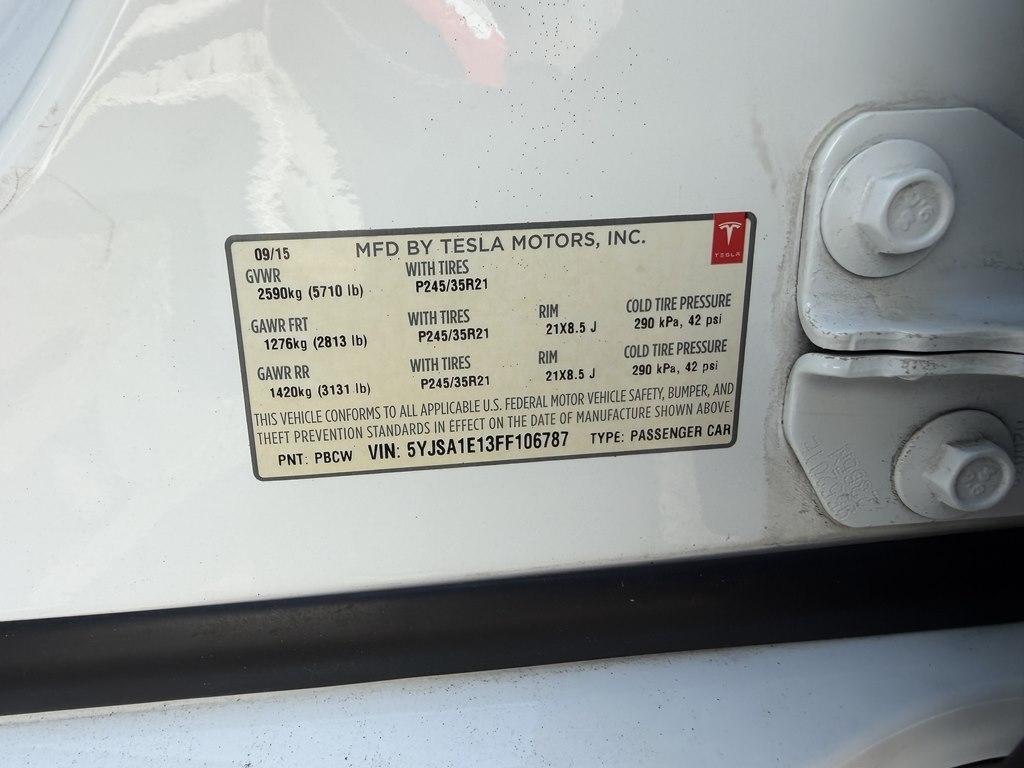Tesla Model S  2015
