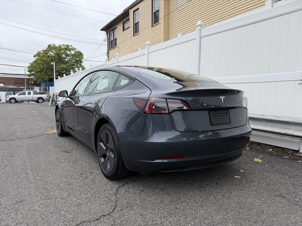 Tesla Model 3  2022
