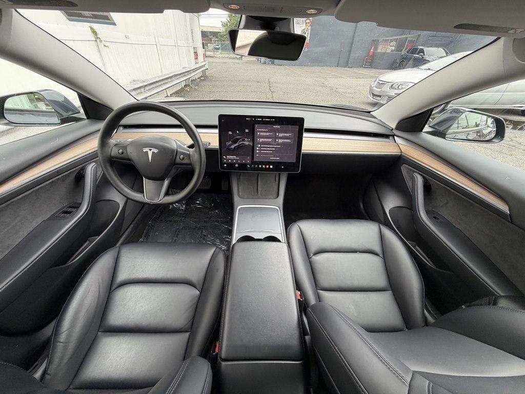 Tesla Model 3  2022