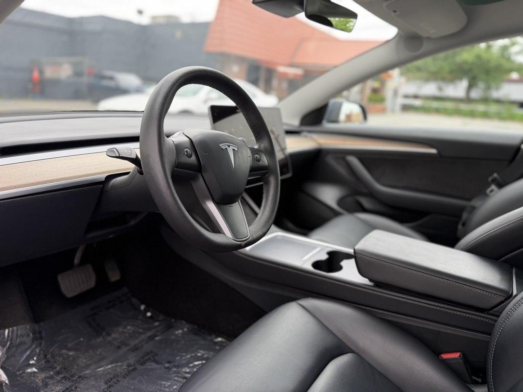 Tesla Model 3  2022