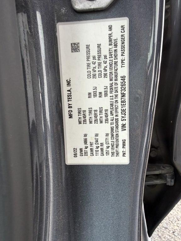 Tesla Model 3  2022