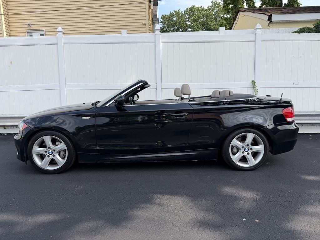 BMW 1-Series  2011