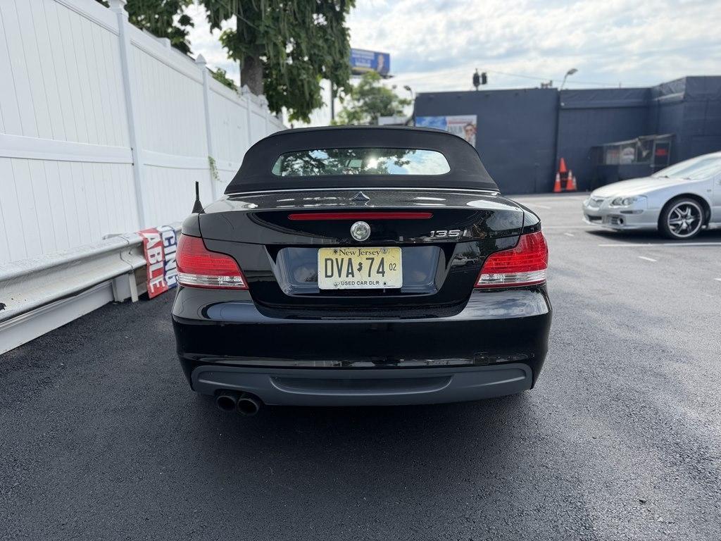 BMW 1-Series  2011
