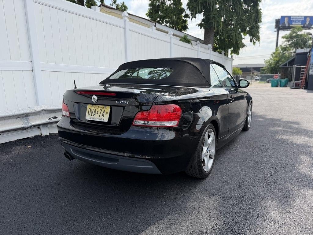 BMW 1-Series  2011