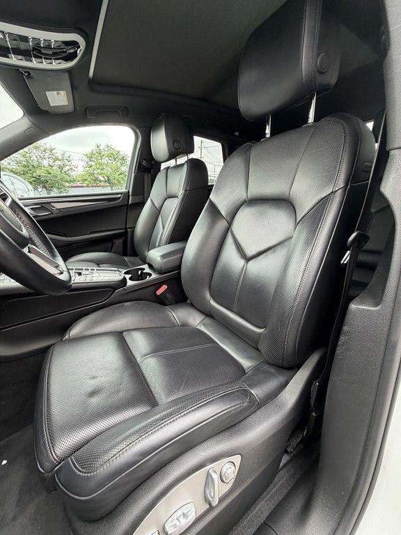 Porsche Macan  2017