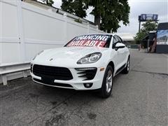 2017 Porsche Macan 
