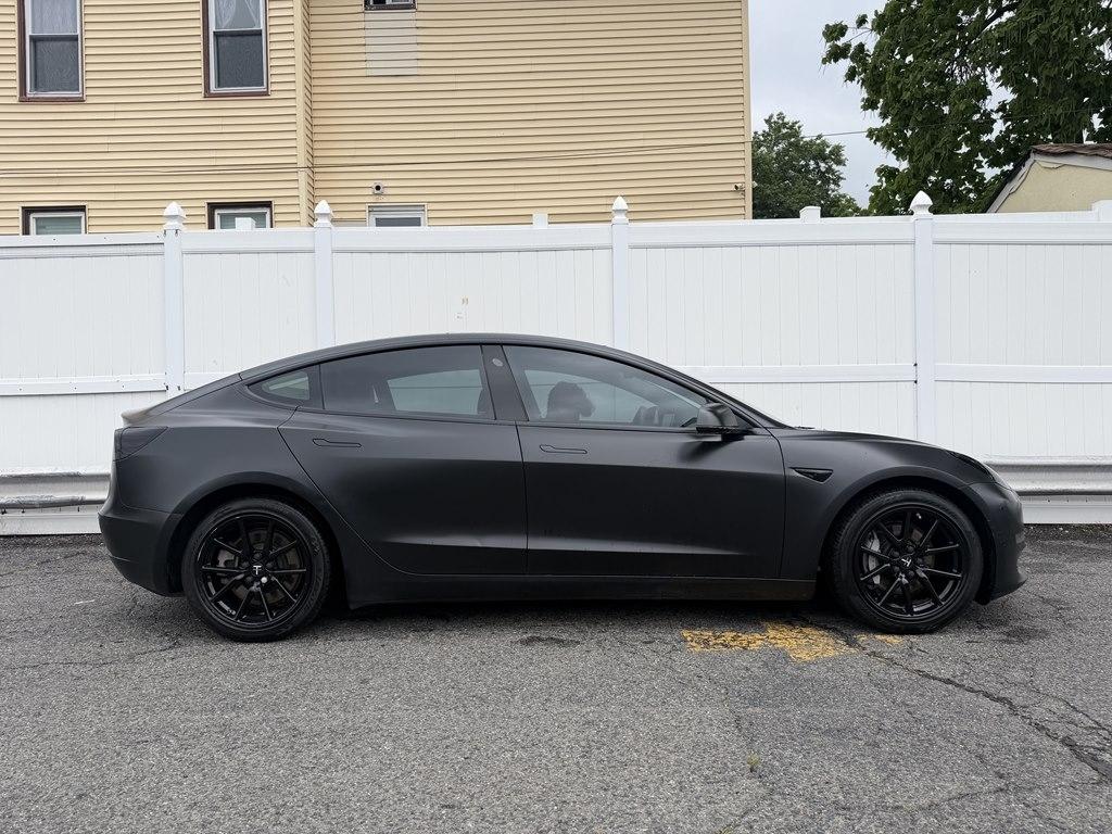 Tesla Model 3  2019