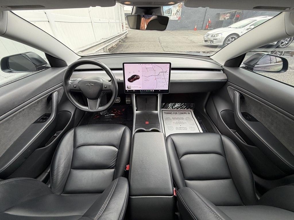 Tesla Model 3  2019