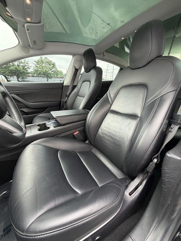 Tesla Model 3  2019