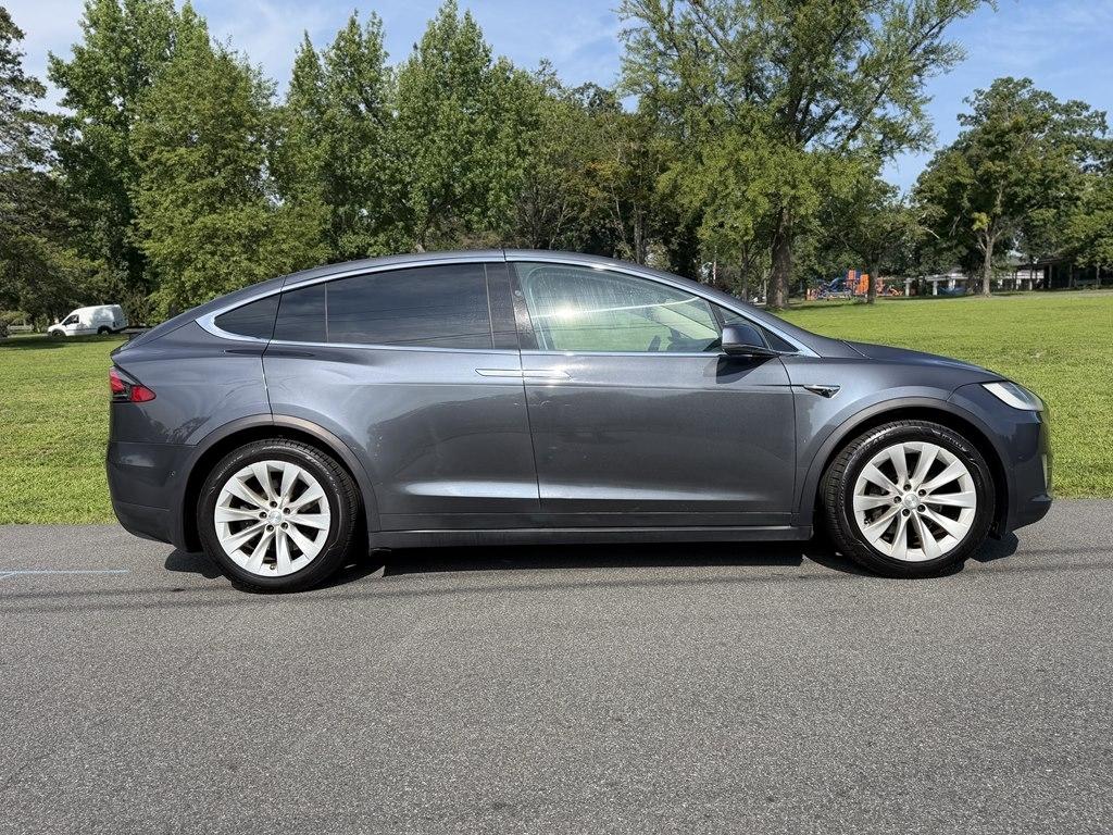 Tesla Model X  2018