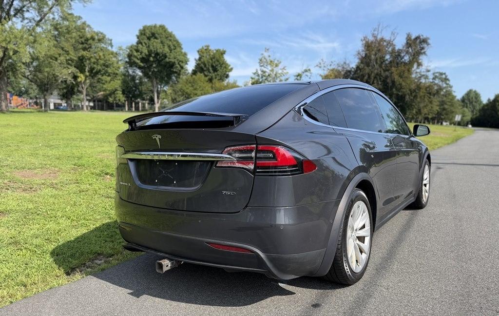 Tesla Model X  2018