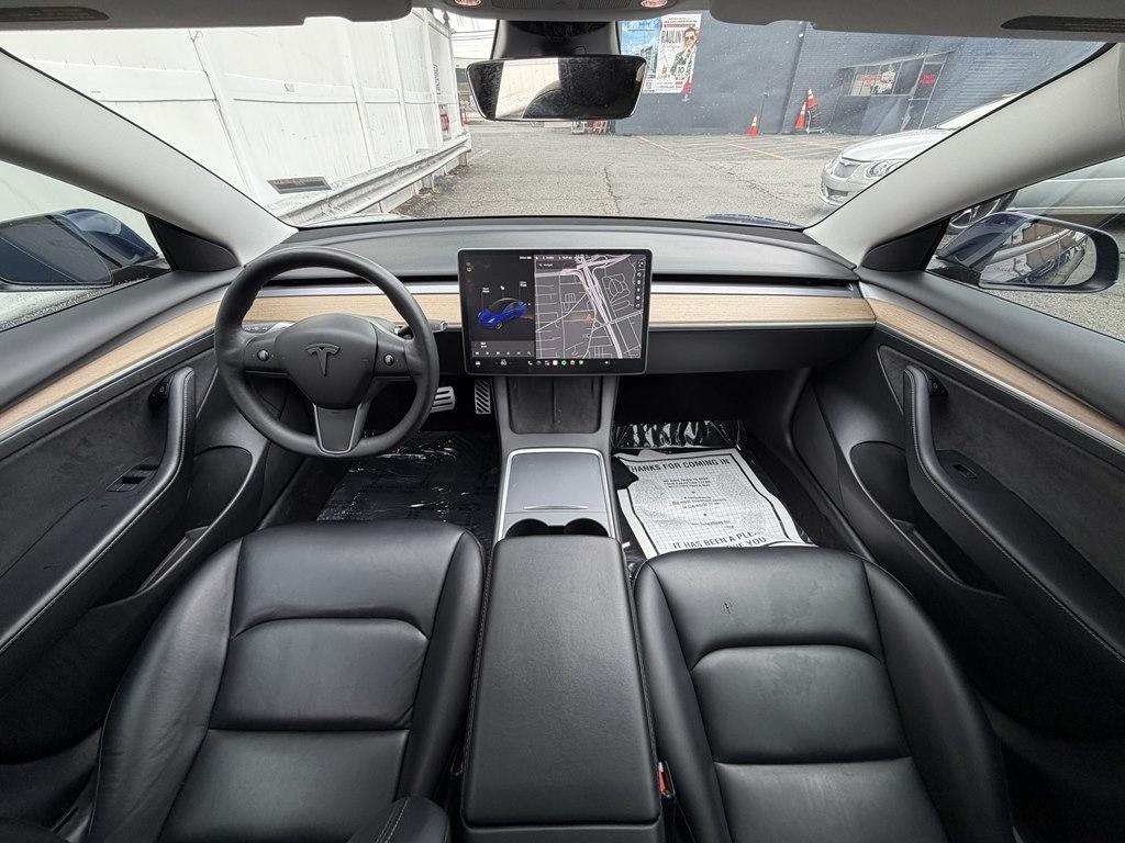Tesla Model 3  2021