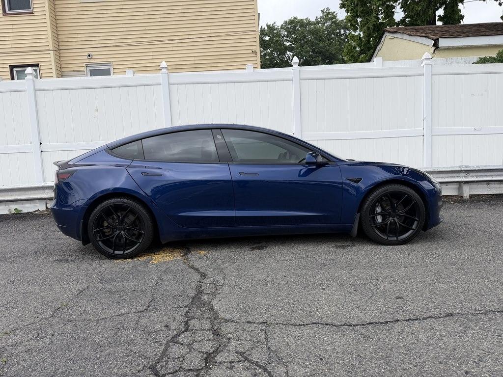 Tesla Model 3  2021