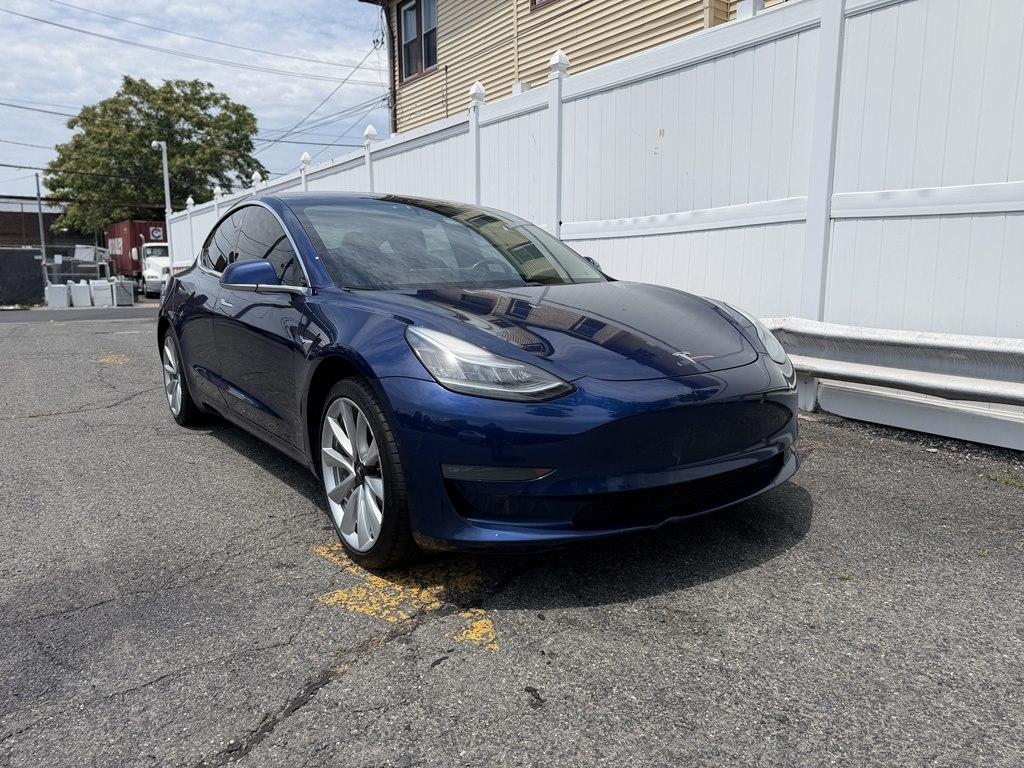 Tesla Model 3  2018
