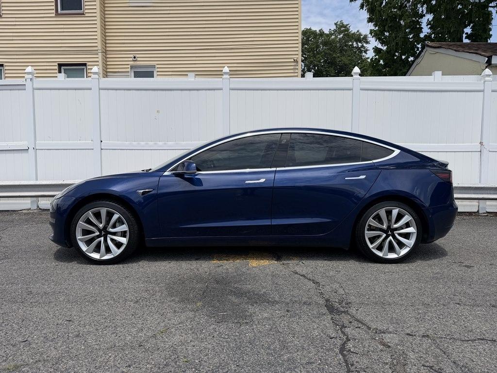 Tesla Model 3  2018
